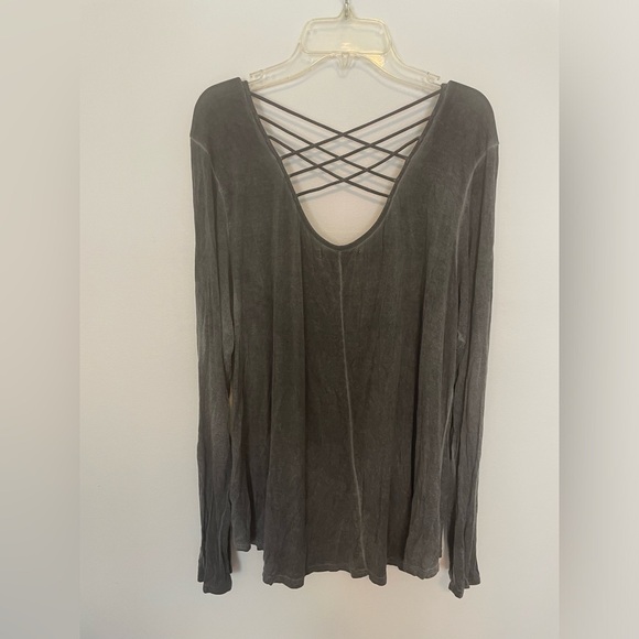 Love 8 Lace up Back Top Large - Picture 6 of 6